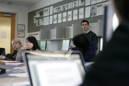 Advanced Interactive Design Jeremy Gilbert teaches his undergraduate Medill Advanced Interactive Design class in Winter Quarter, 2009.